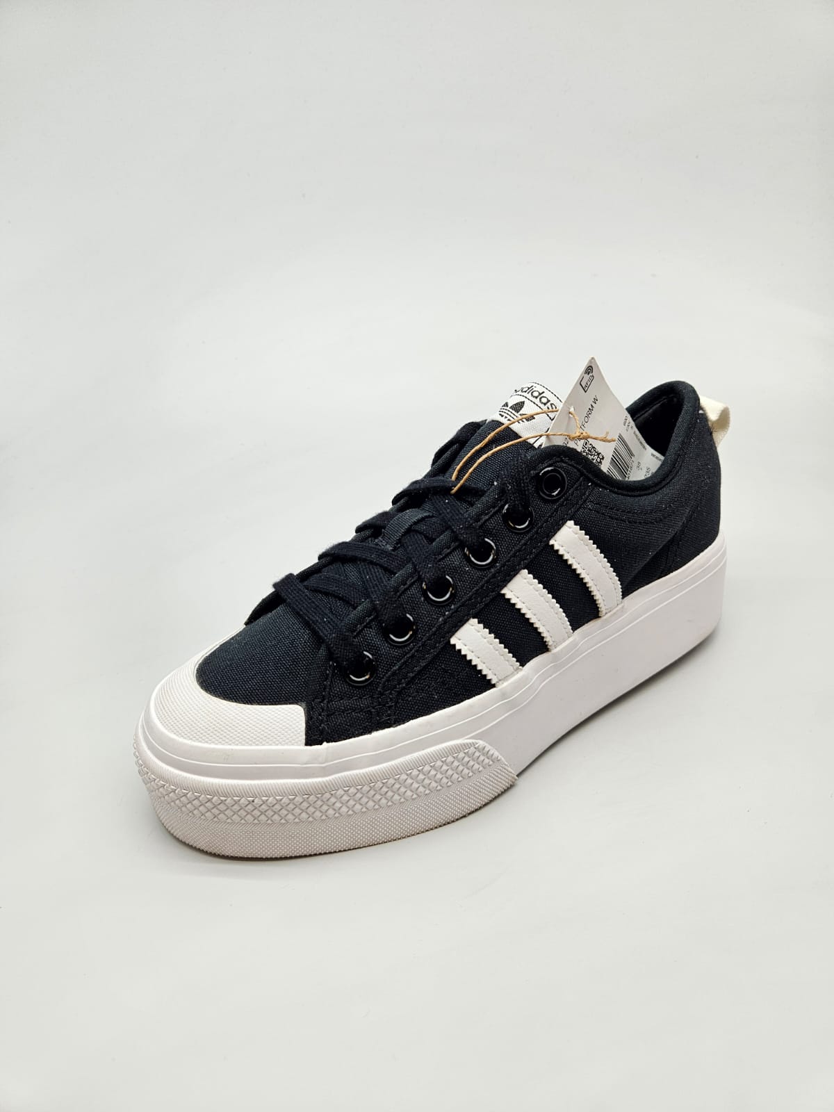 ADIDAS NOVI ORIGINAL PATIKI BR 38