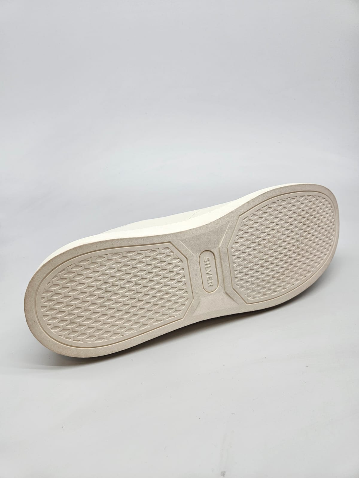 SILVER NOVI ORIGINAL PATIKI BR 46