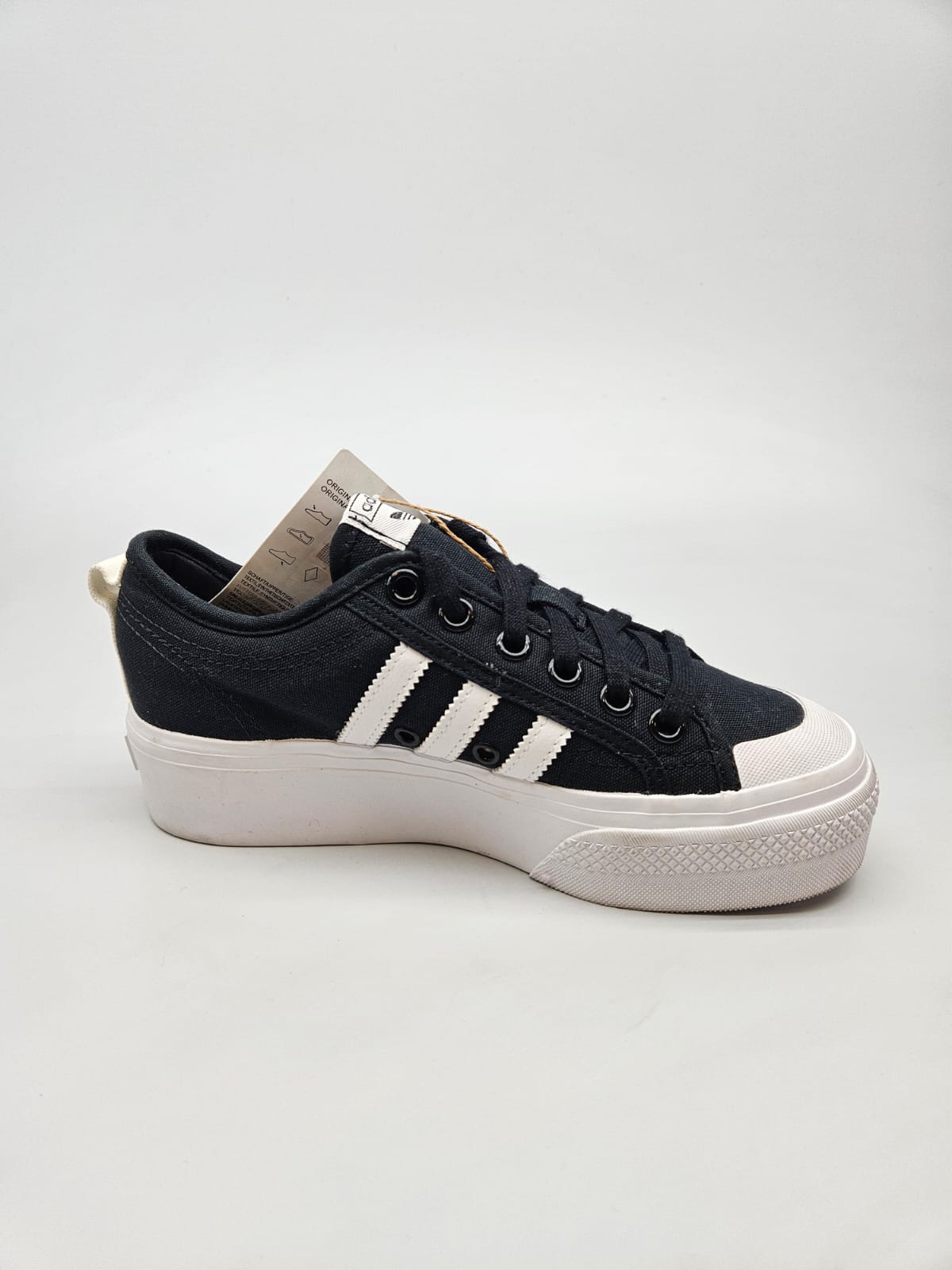 ADIDAS NOVI ORIGINAL PATIKI BR 38