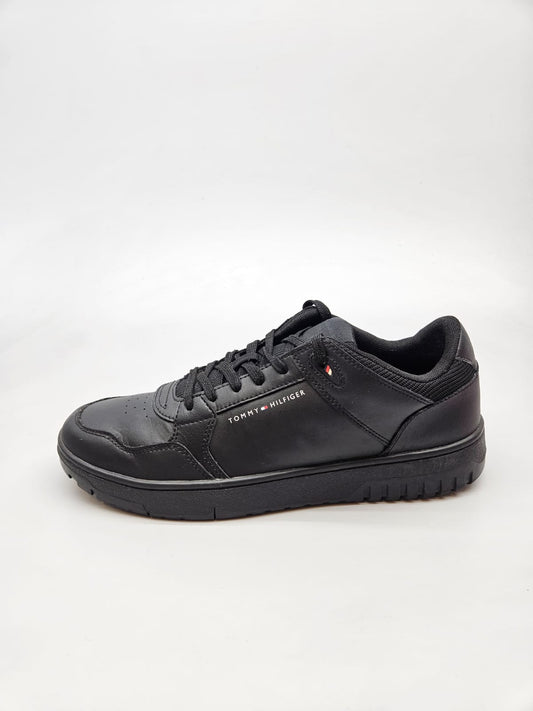 TOMMY HILFIGER ORIGINAL KOZNI PATIKI BR 43