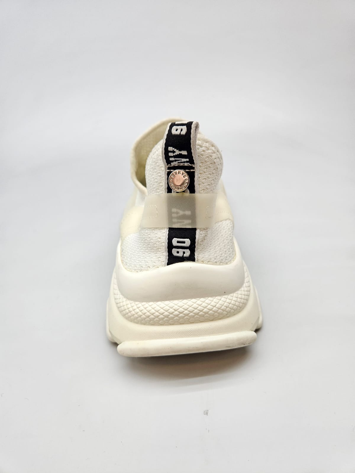 STEVE MADDEN NOVI ORIGINAL PATIKI BR 44