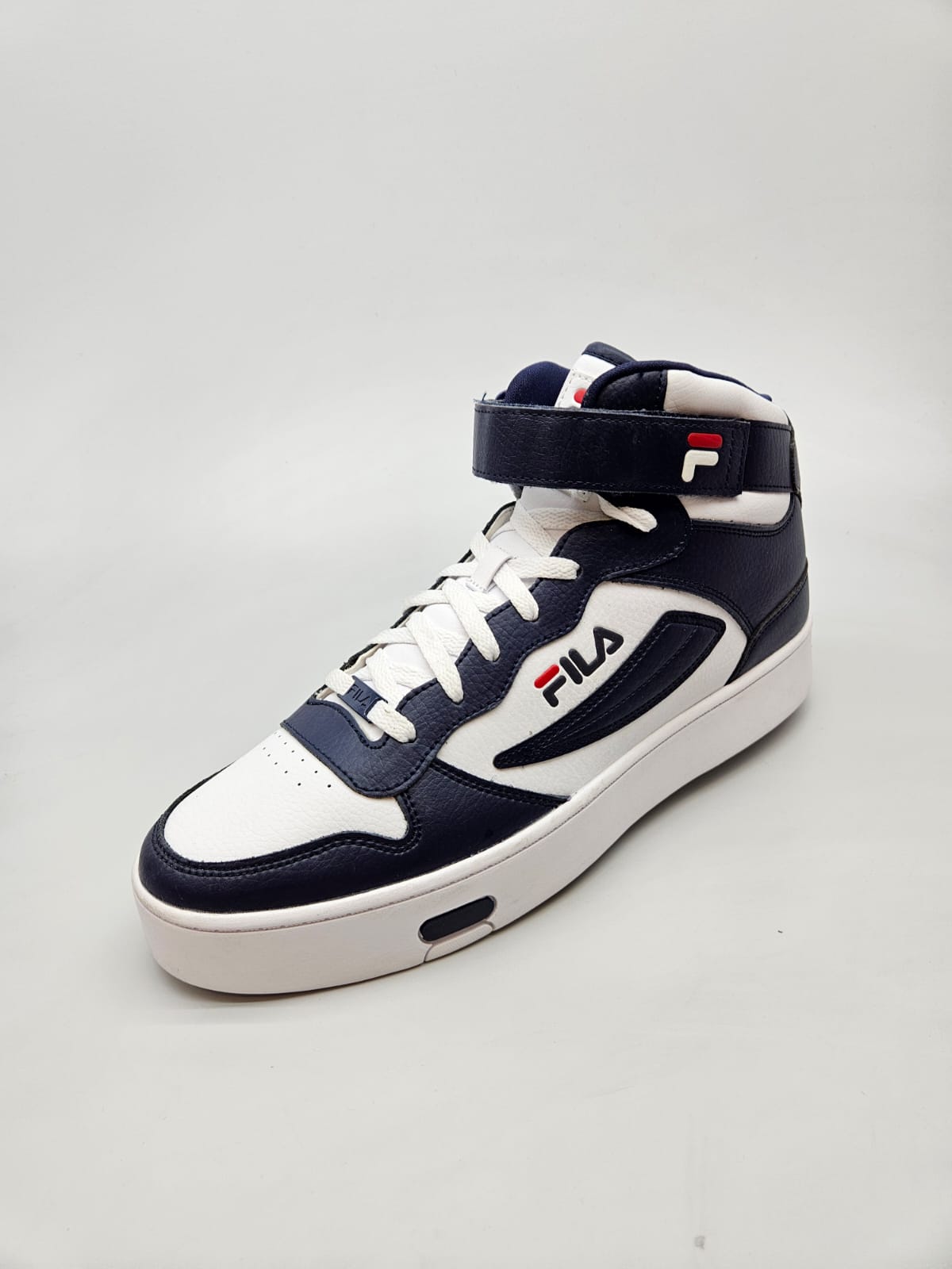 FILA NOVI ORIGINAL PATIKI BR 46