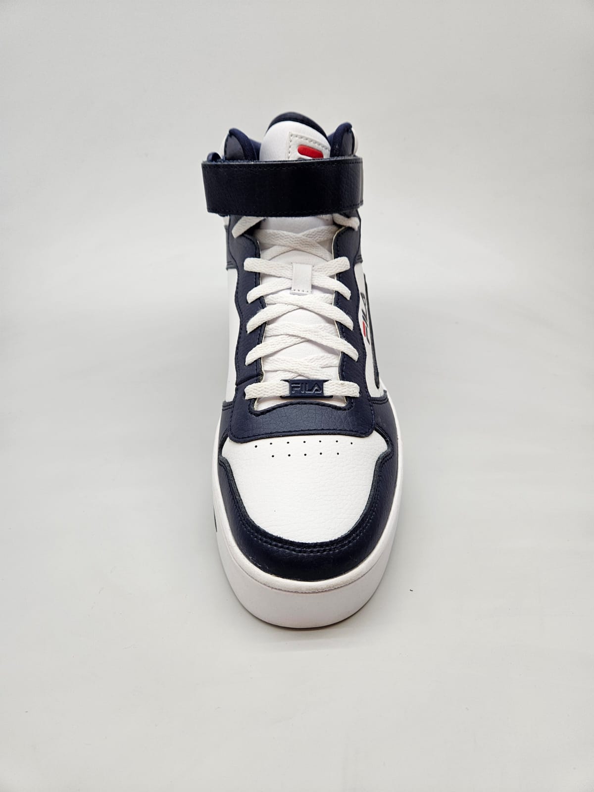 FILA NOVI ORIGINAL PATIKI BR 46