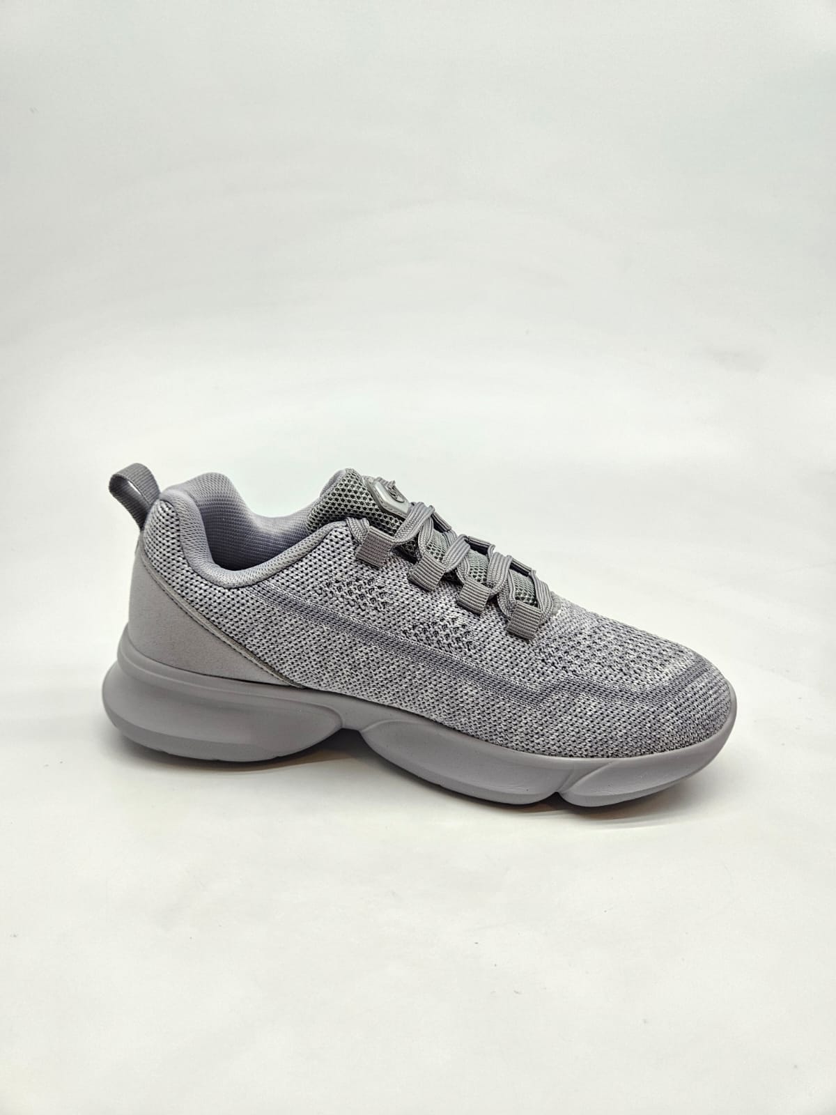 SCHOLL NOVI ORIGINAL PATIKI BR 38