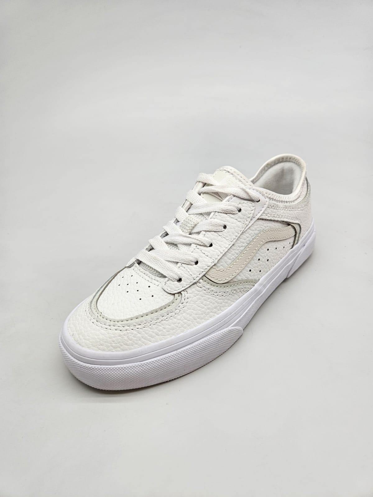 VANS NOVI ORIGINAL PATIKI BR 35