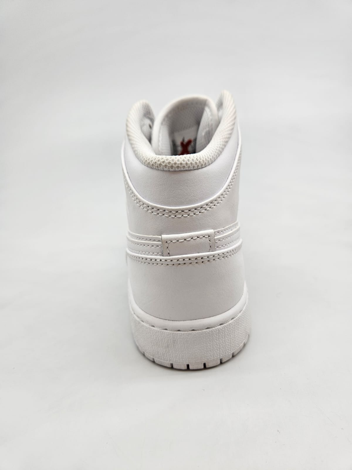 NIKE JORDAN NOVI ORIGINAL PATIKI BR 38.5