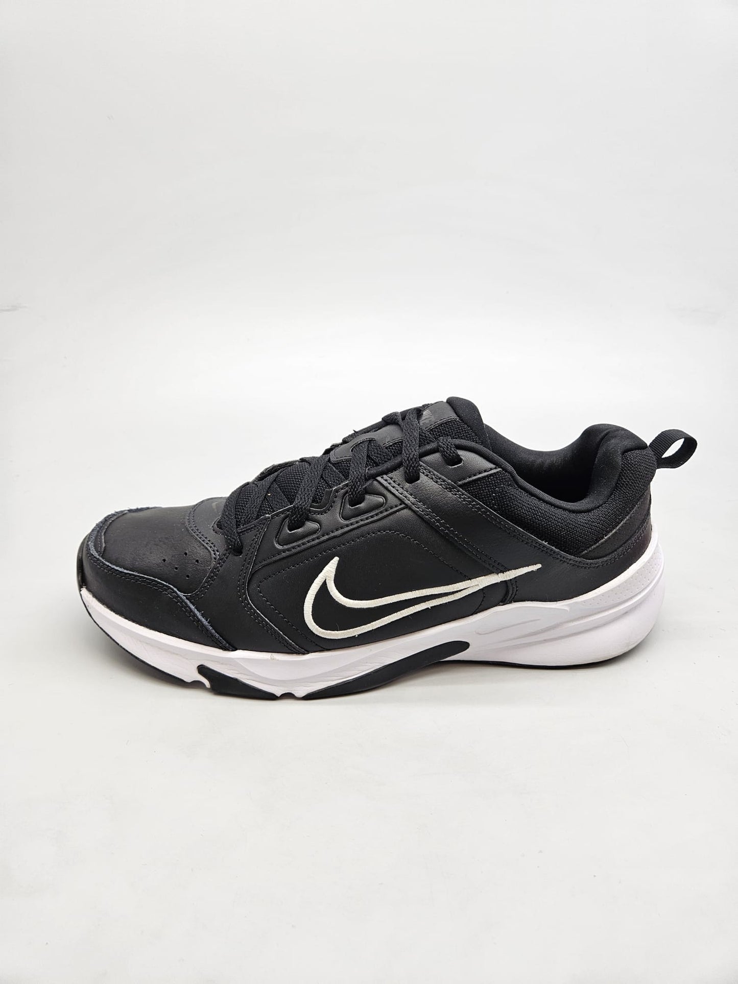 NIKE ORIGINAL KOZNI PATIKI BR 46
