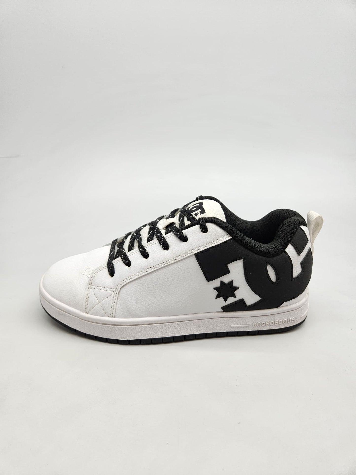 DC ORIGINAL KOZNI PATIKI BR 42