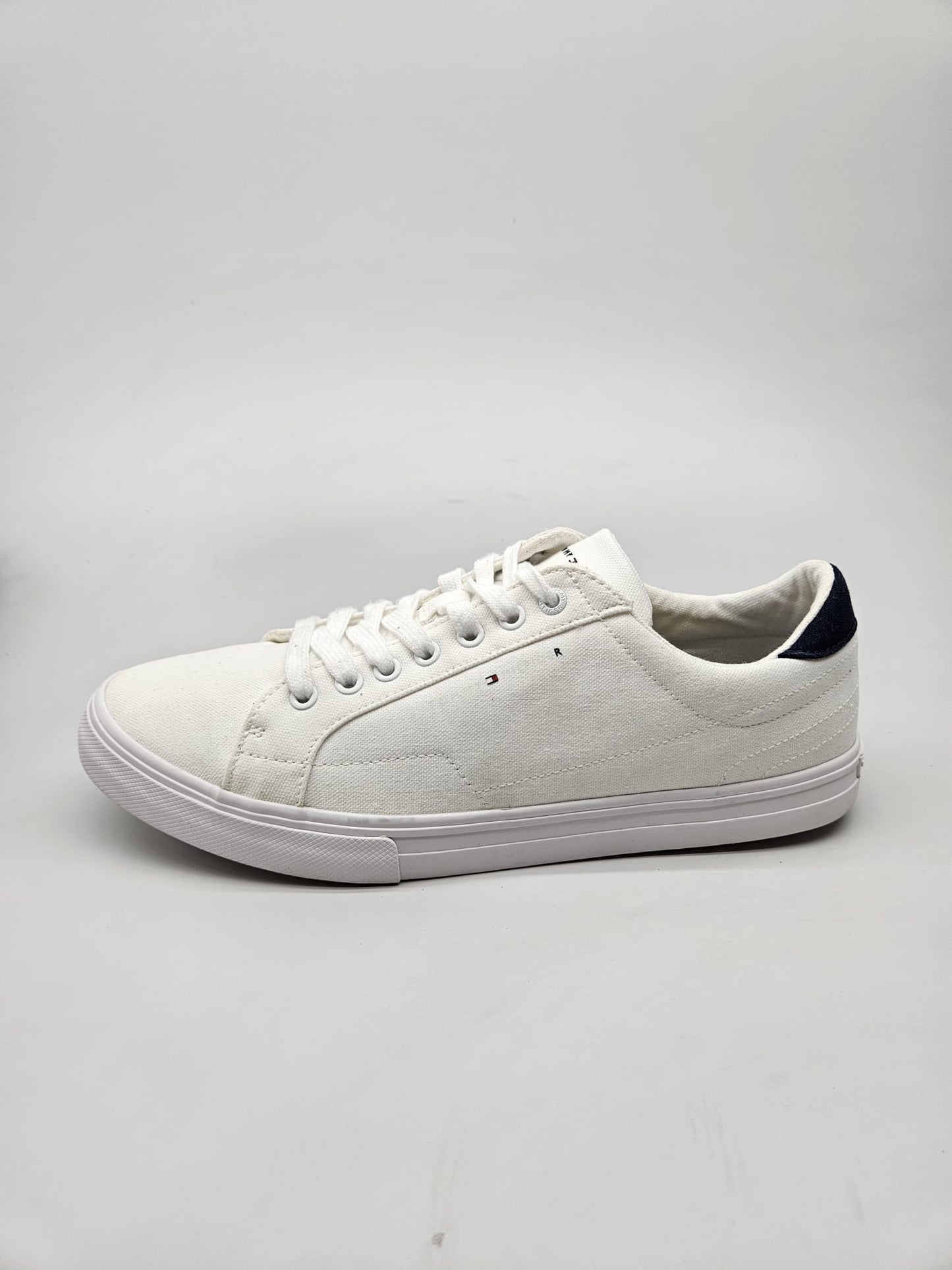TOMMY HILFIGER ORIGINAL PATIKI BR 44