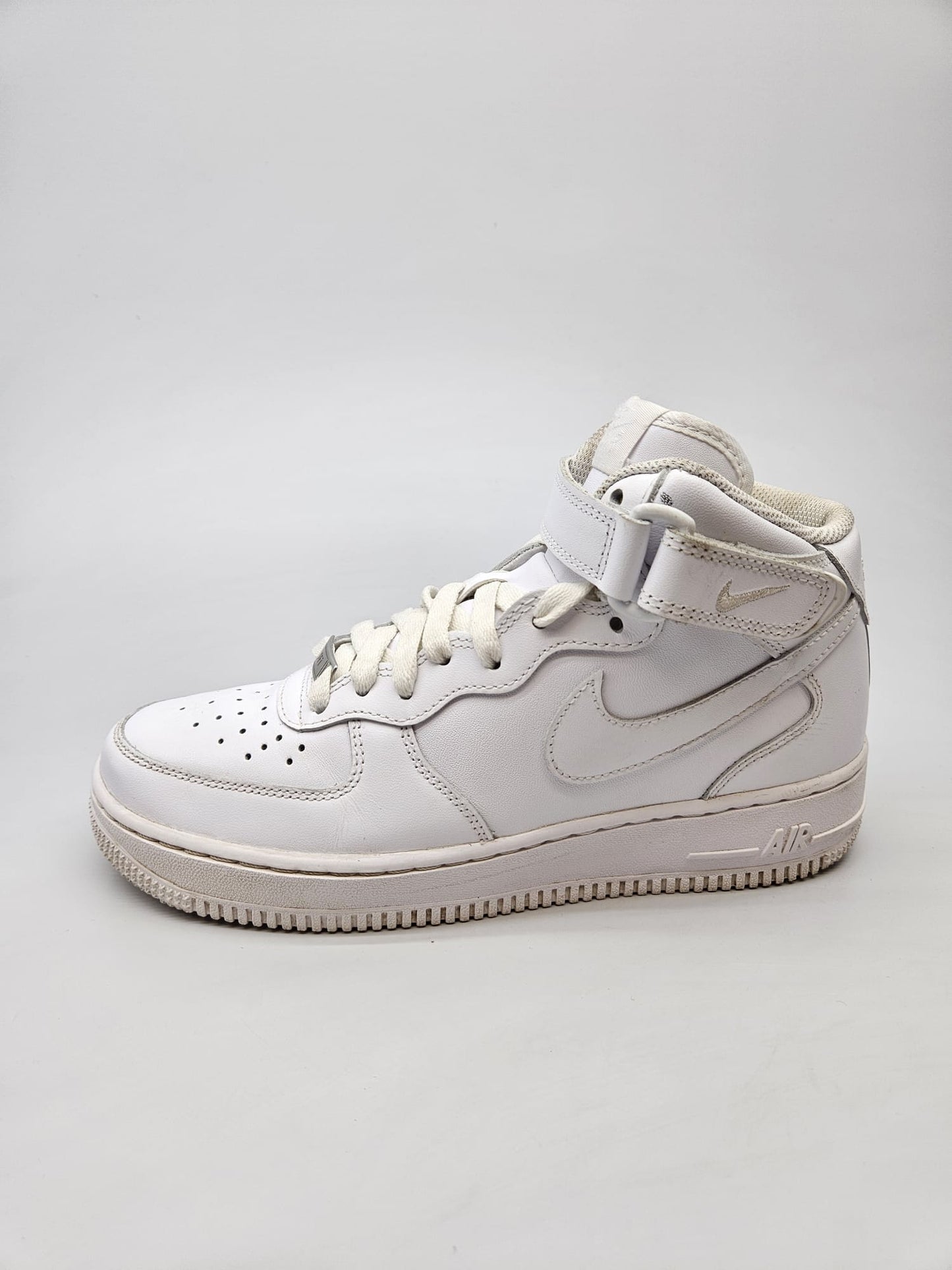 NIKE ADIDAS ORIGINAL PATIKI BR 39