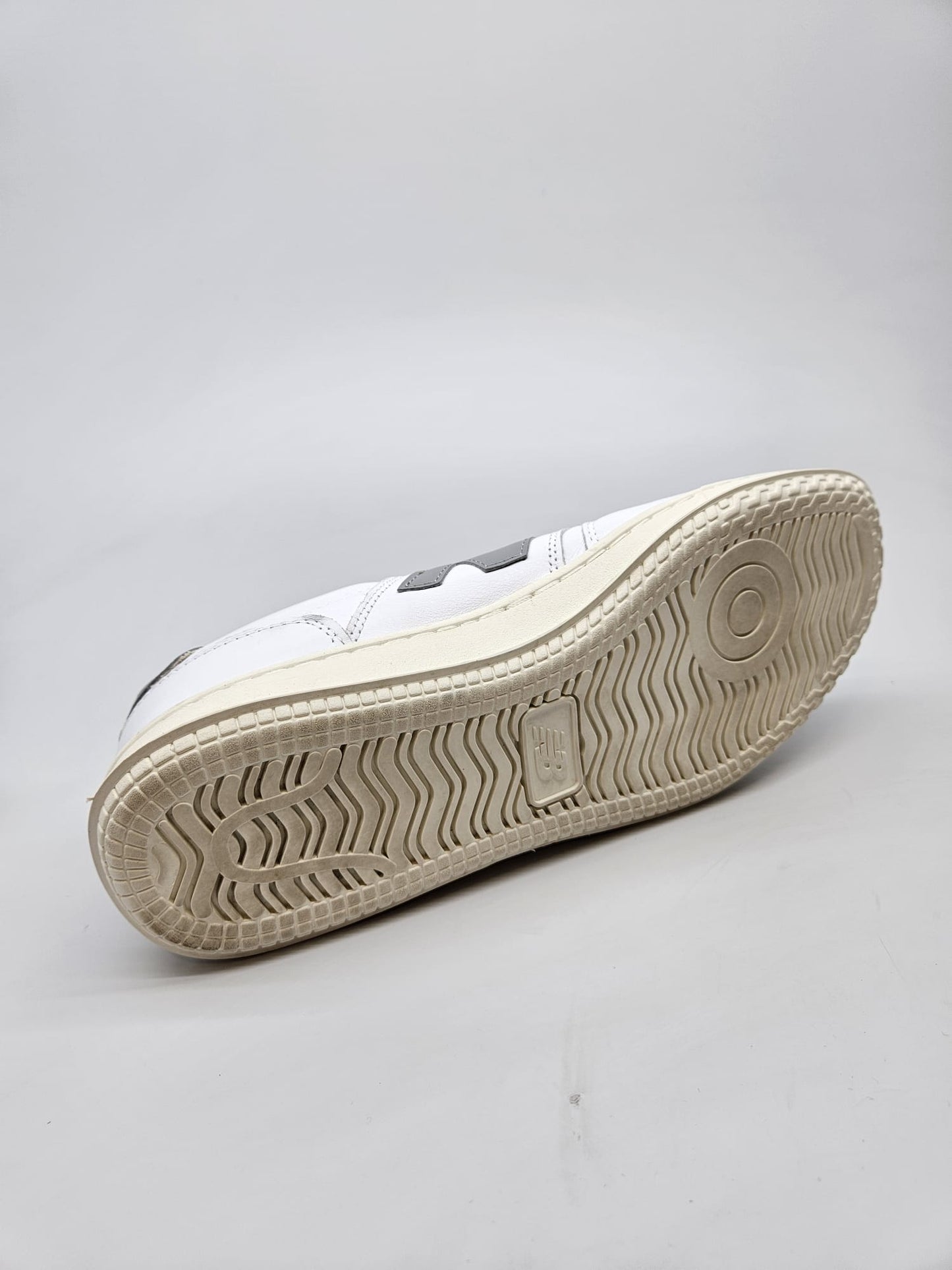 NEW BALANCE ORIGINAL PATIKI BR 42.5