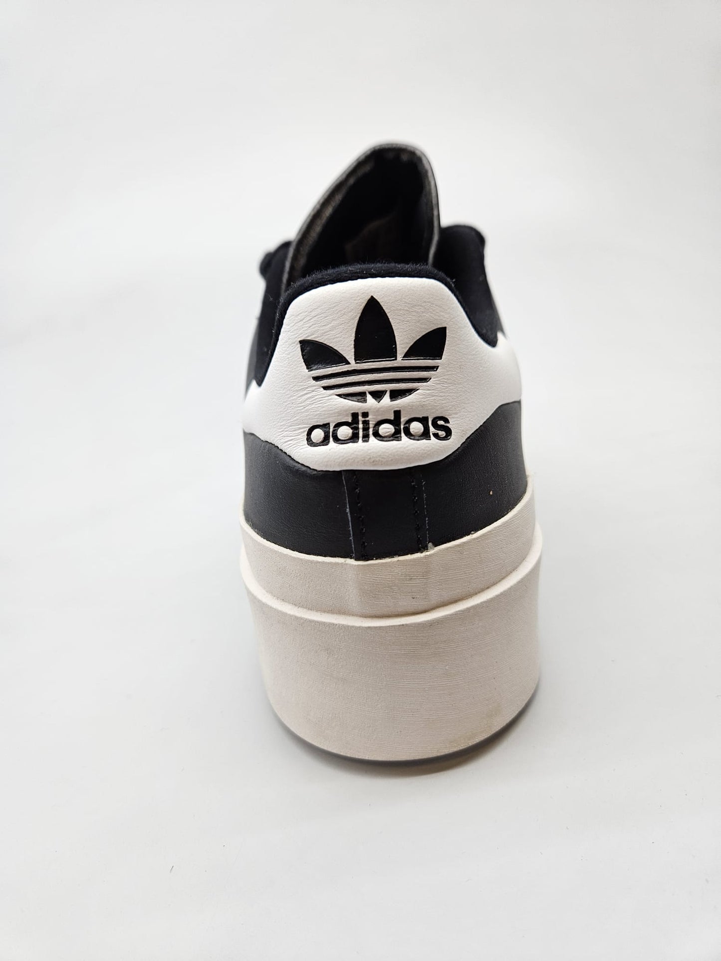 ADIDAS NOVI ORIGINAL PATIKI BR 40