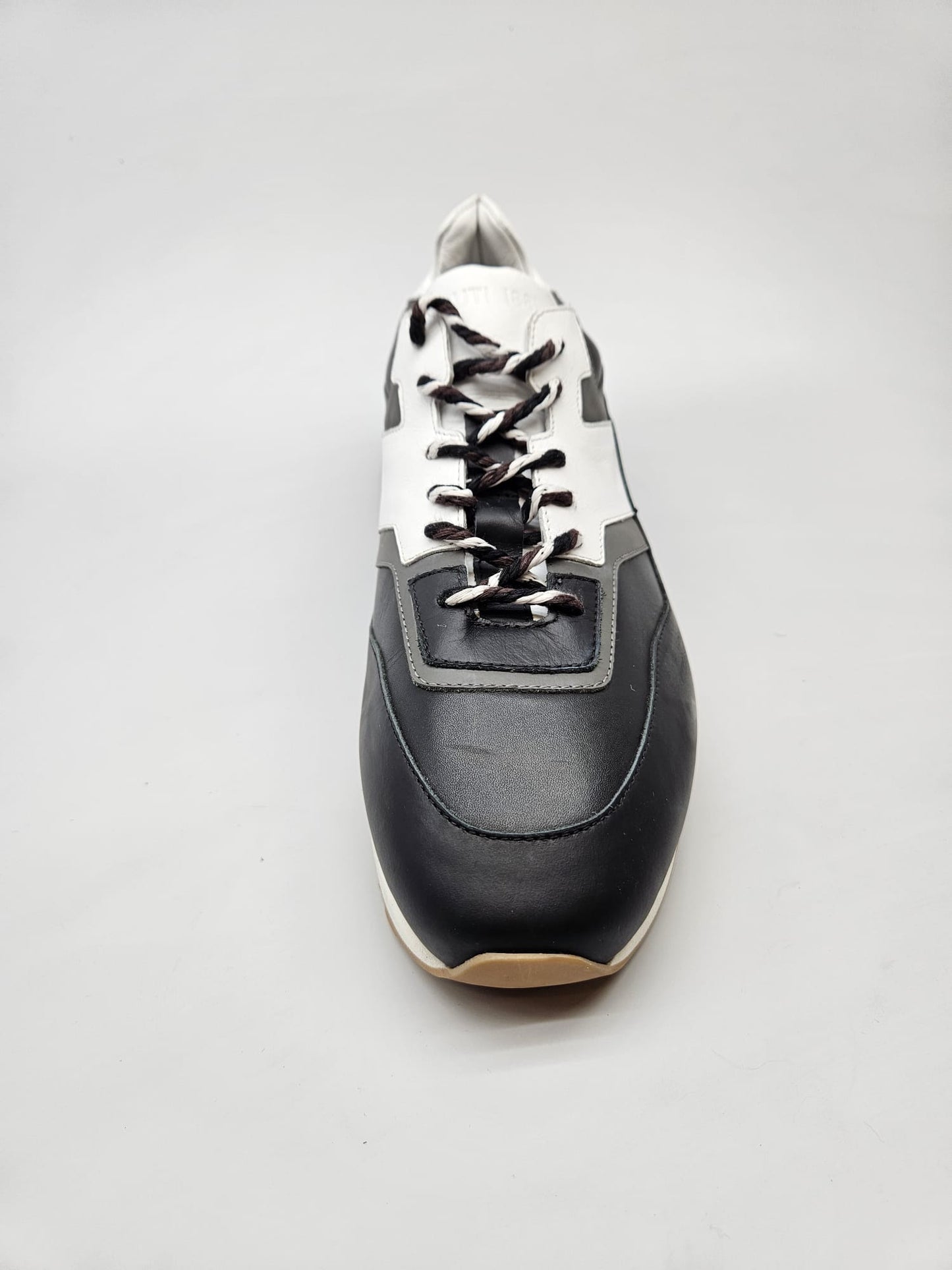 NOVI KOZNI PATIKI ORIGINAL BR 44-45