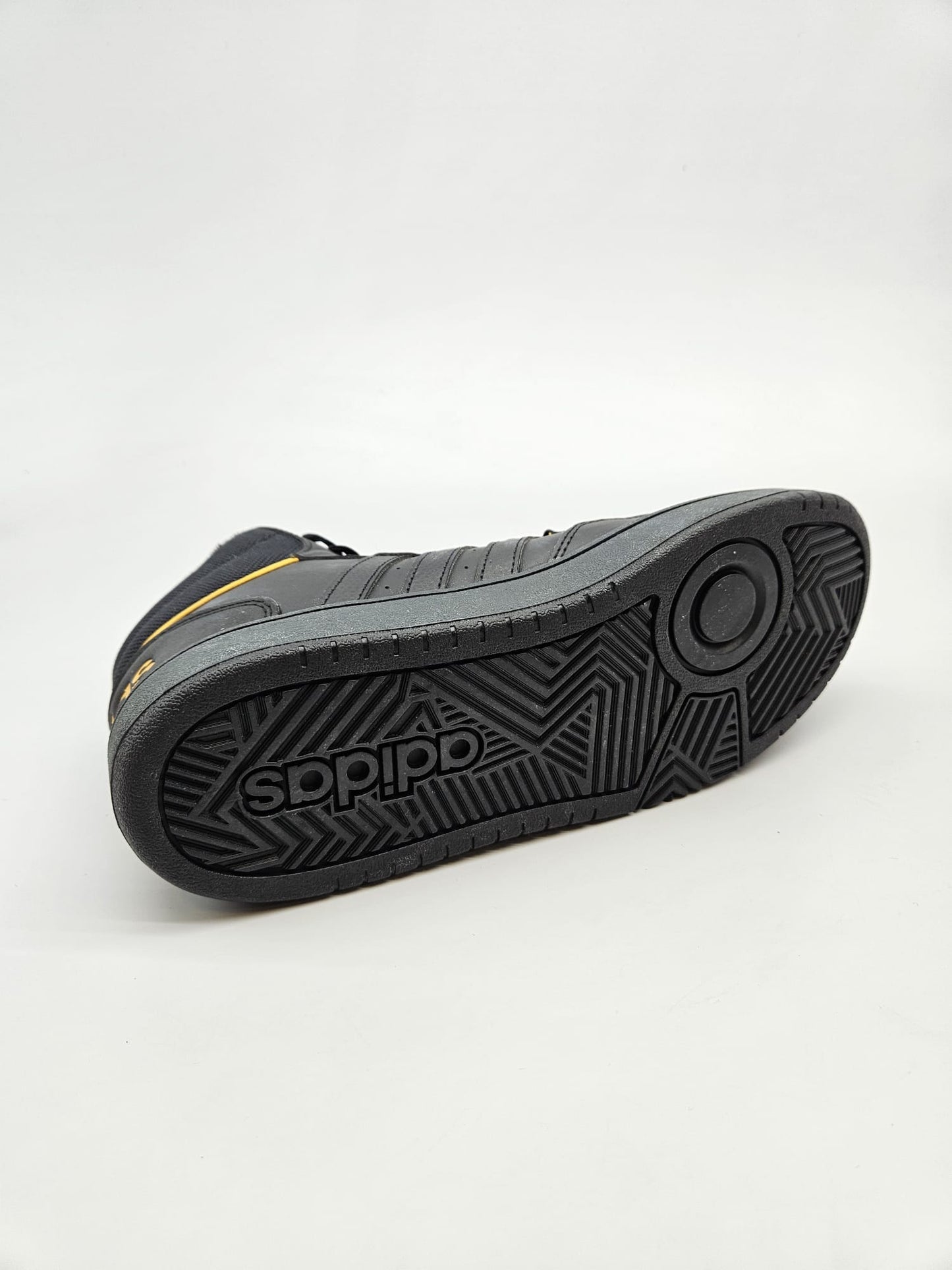 ADIDAS NOVI ORIGINAL PATIKI BR 38