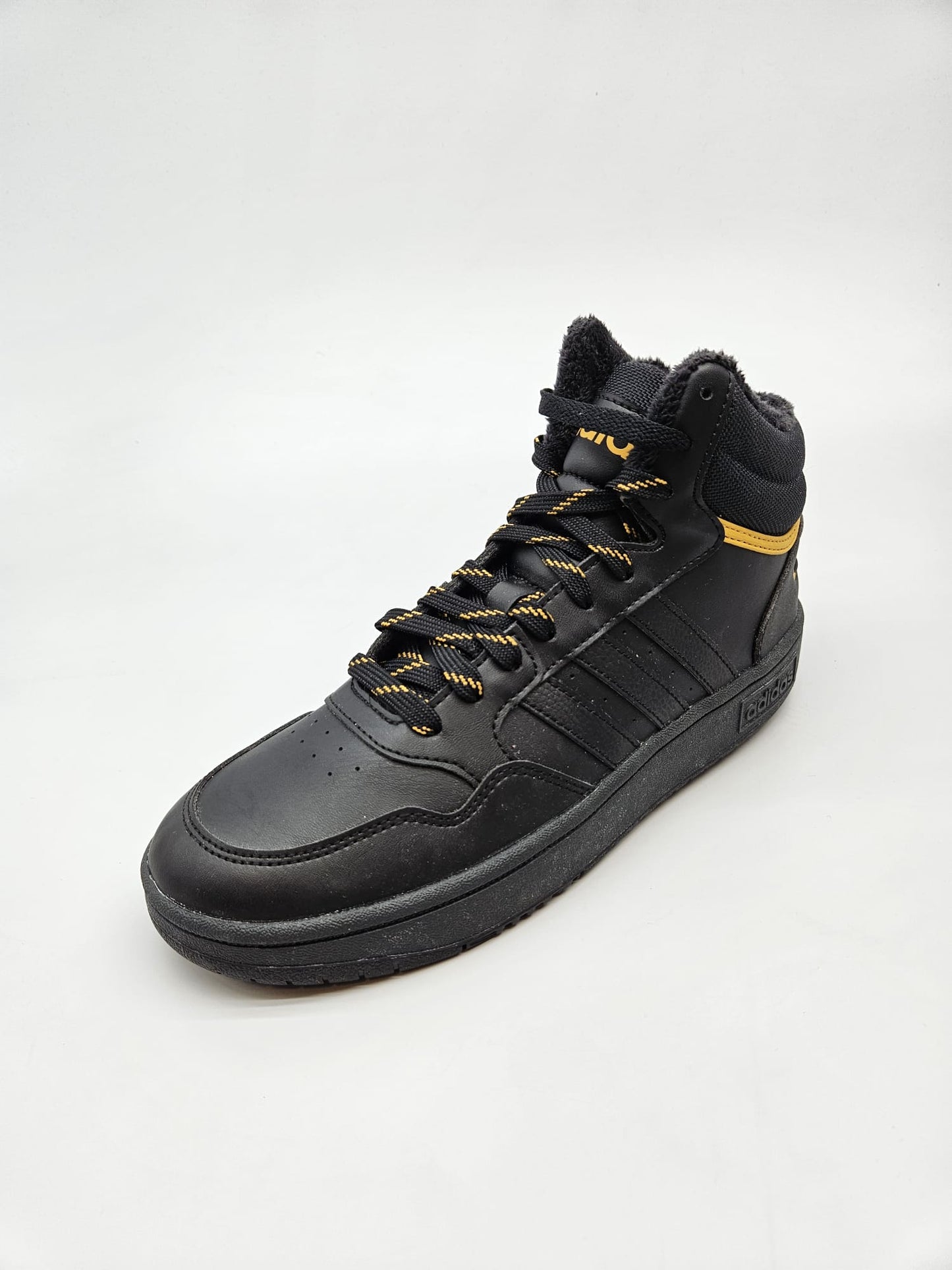 ADIDAS NOVI ORIGINAL PATIKI BR 38