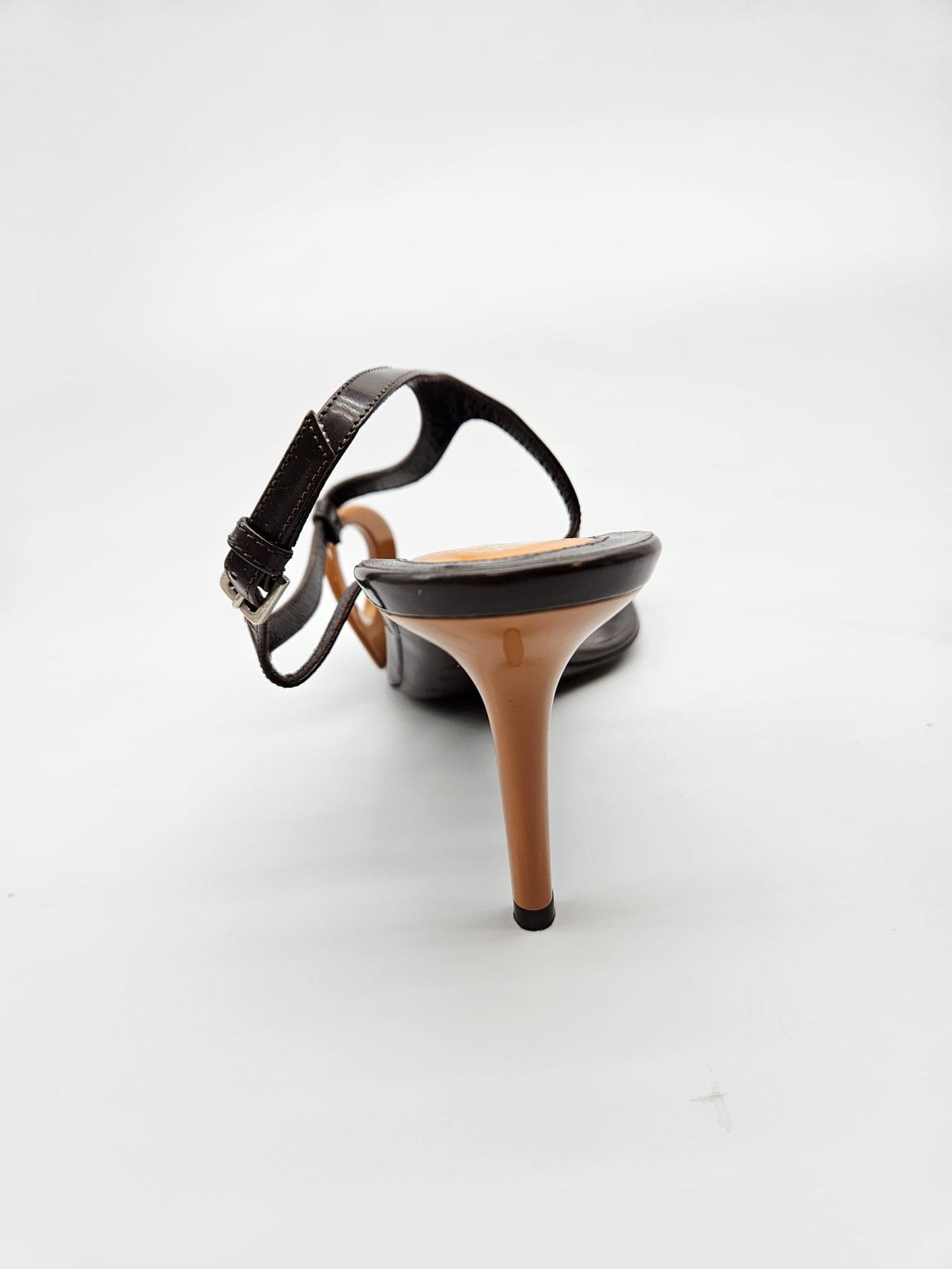 GINO ROSSI NOVI ORIGINAL SANDALI BR 39