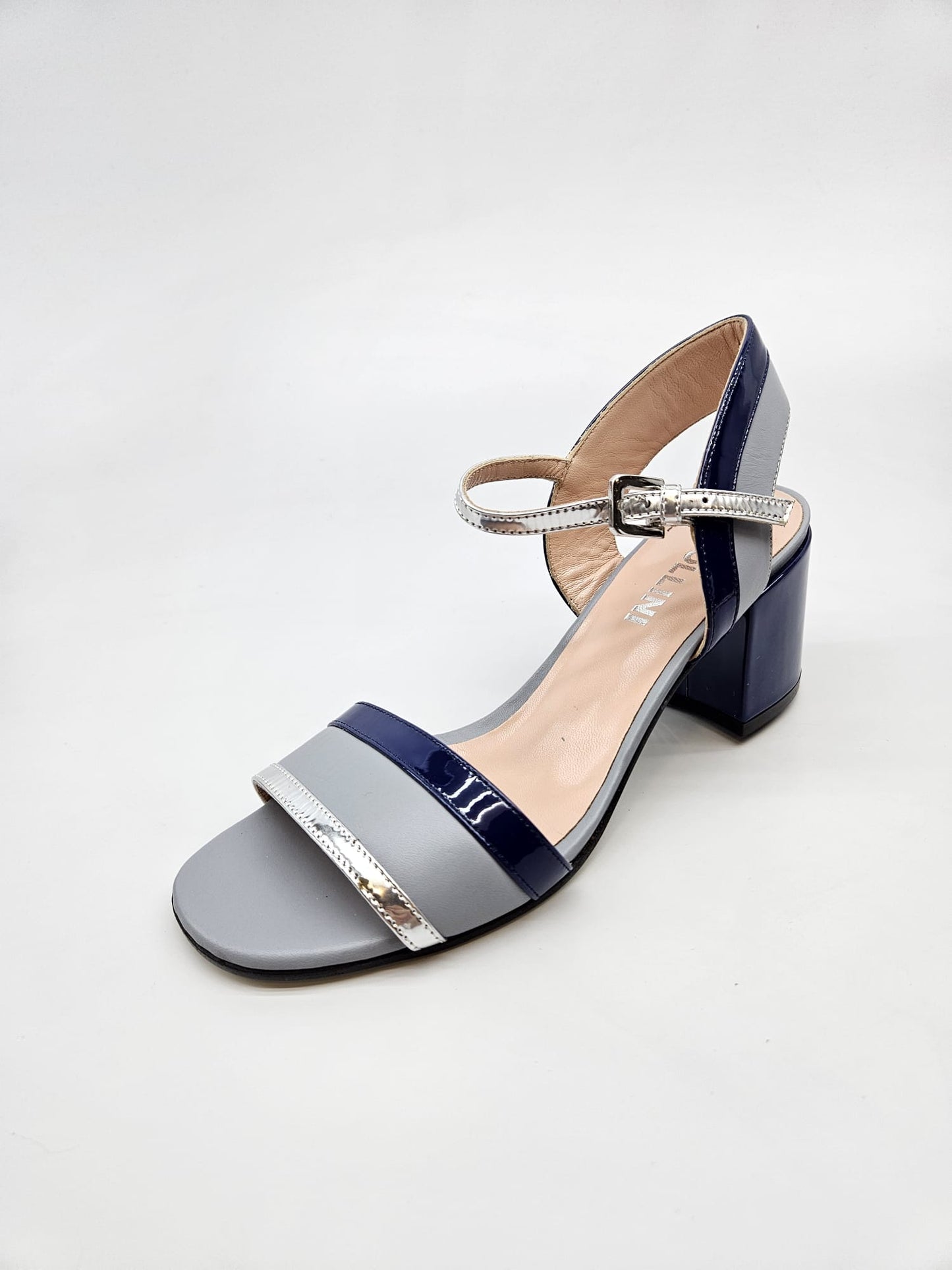 POLLINI ORIGINAL NOVI SANDALI BR 37.5