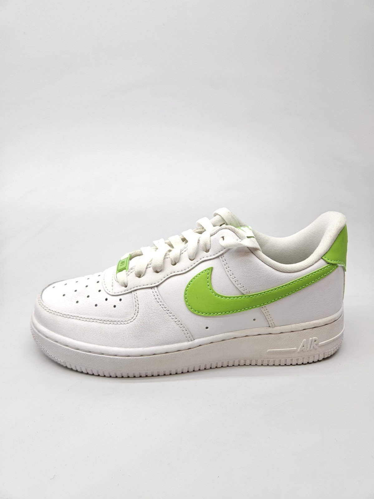 NIKE AF1 NOVI ORIGINAL PATIKI BR 39