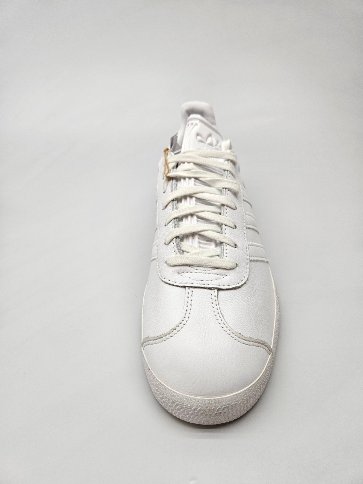 ADIDAS GAZZELE NOVI ORIGINAL PATIKI BR 43