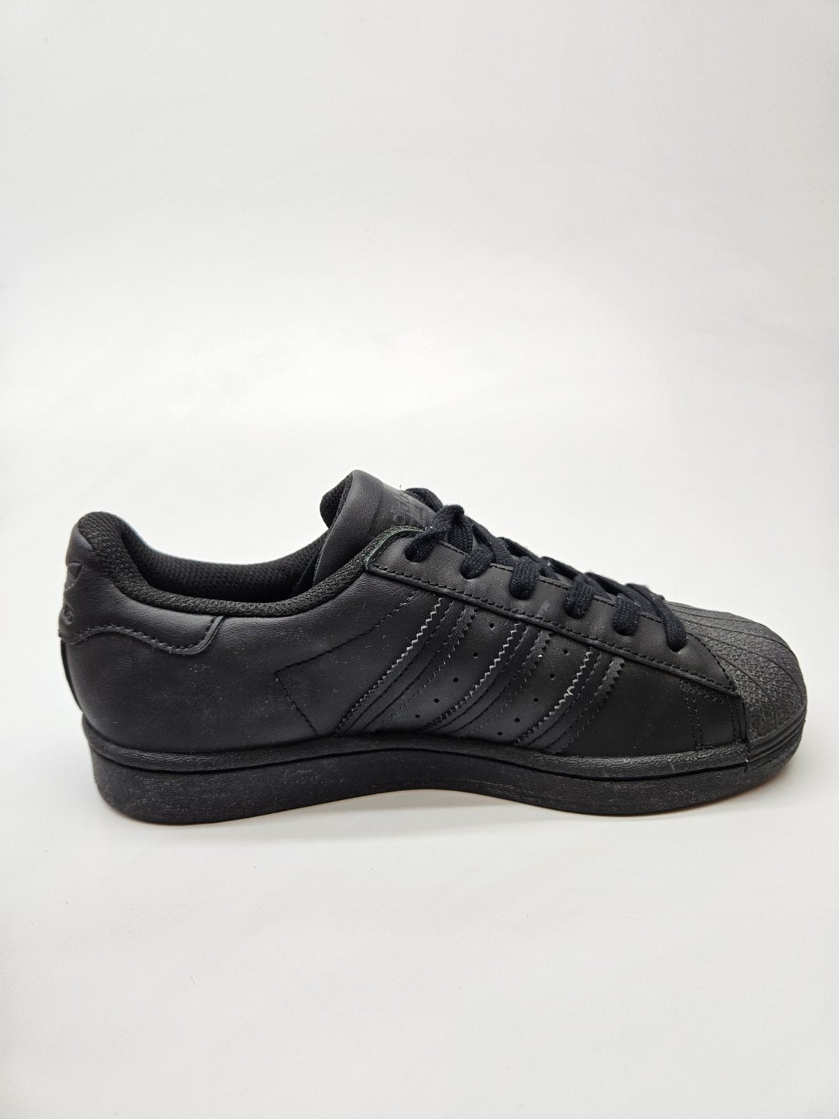 ADIDAS NOVI ORIGINAL PATIKI BR 36.5