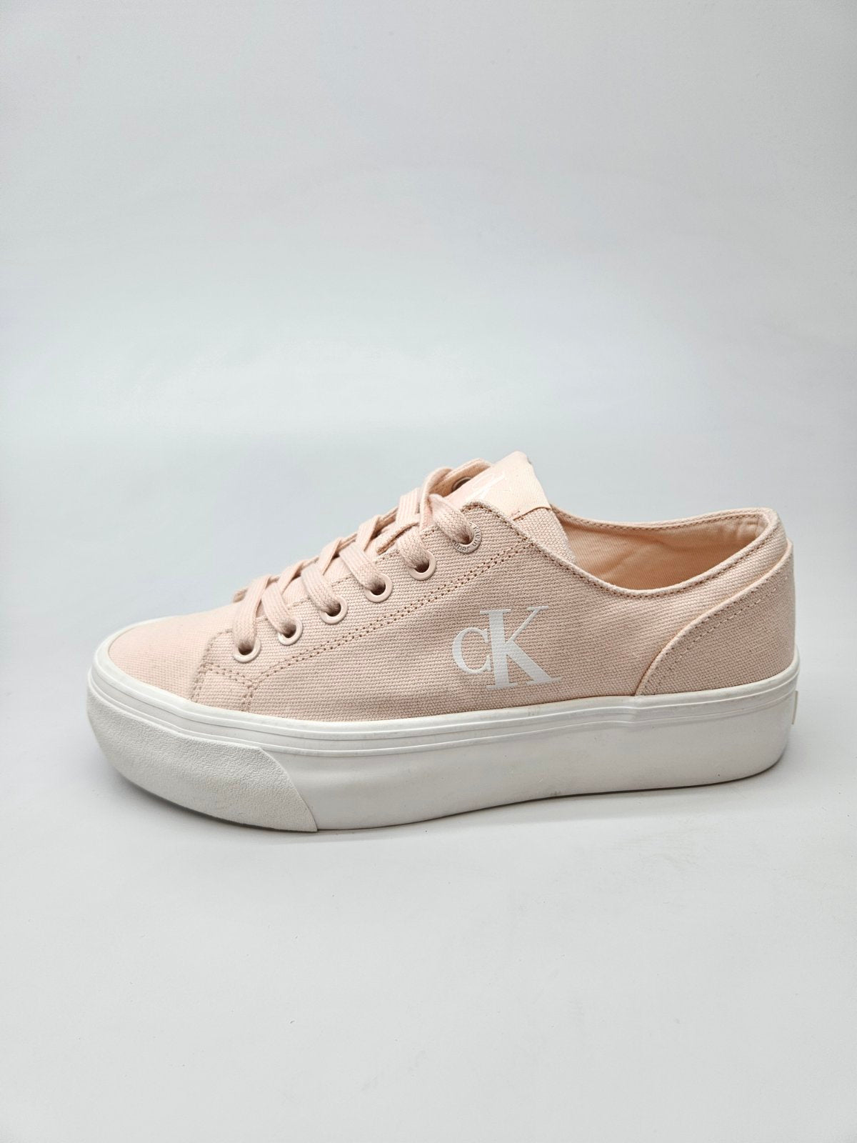 CALVIN KLEIN NOVI ORIGINAL PATIKI BR 38