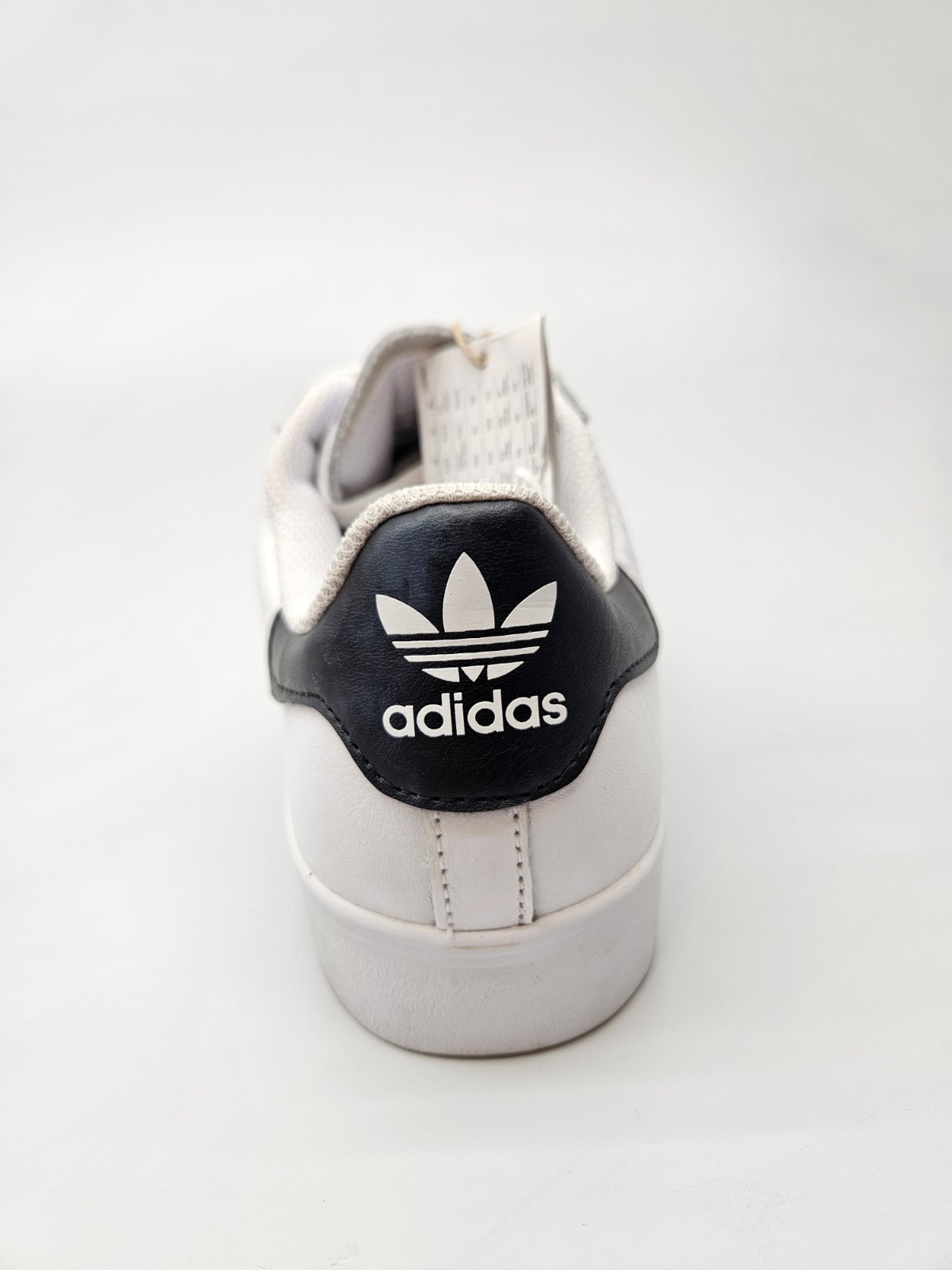ADIDAS NOVI ORIGINAL PATIKI BR 40
