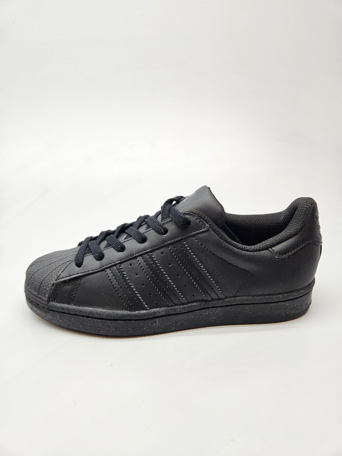 ADIDAS NOVI ORIGINAL PATIKI BR 36.5