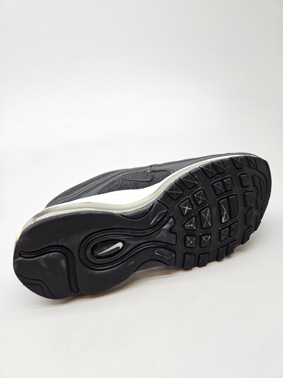 NIKE AIRMAX NOVI ORIGINAL PATIKI BR 37.5