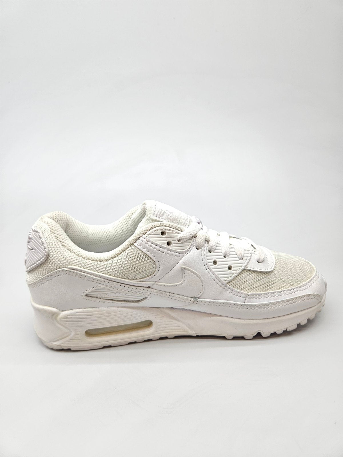 NIKE AIRMAX NOVI ORIGINAL PATIKI BR 38.5
