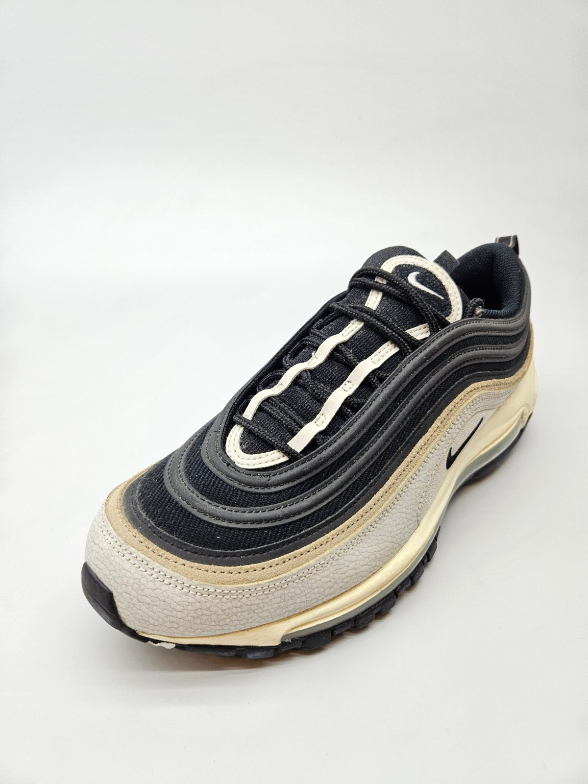 NIKE AIRMAX NOVI ORIGINAL PATIKI BR 45