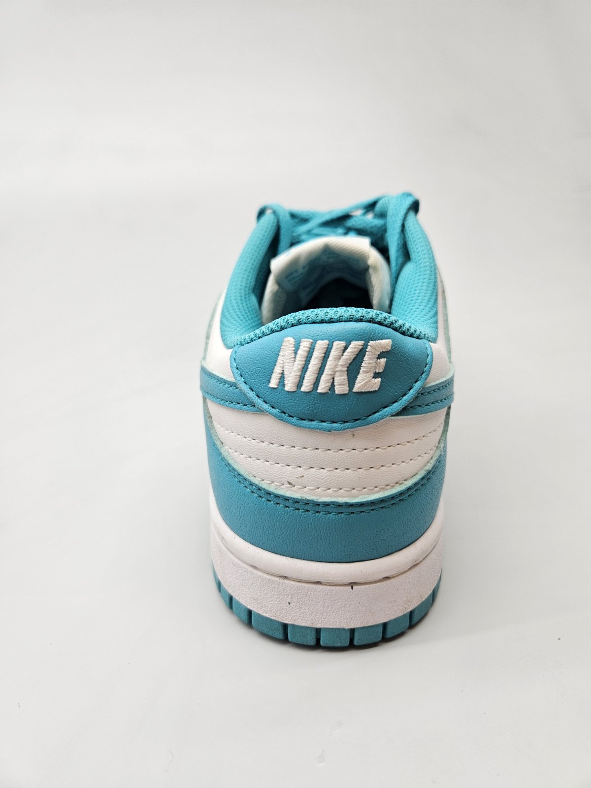NIKE NOVI ORIGINAL PATIKI BR 40.5