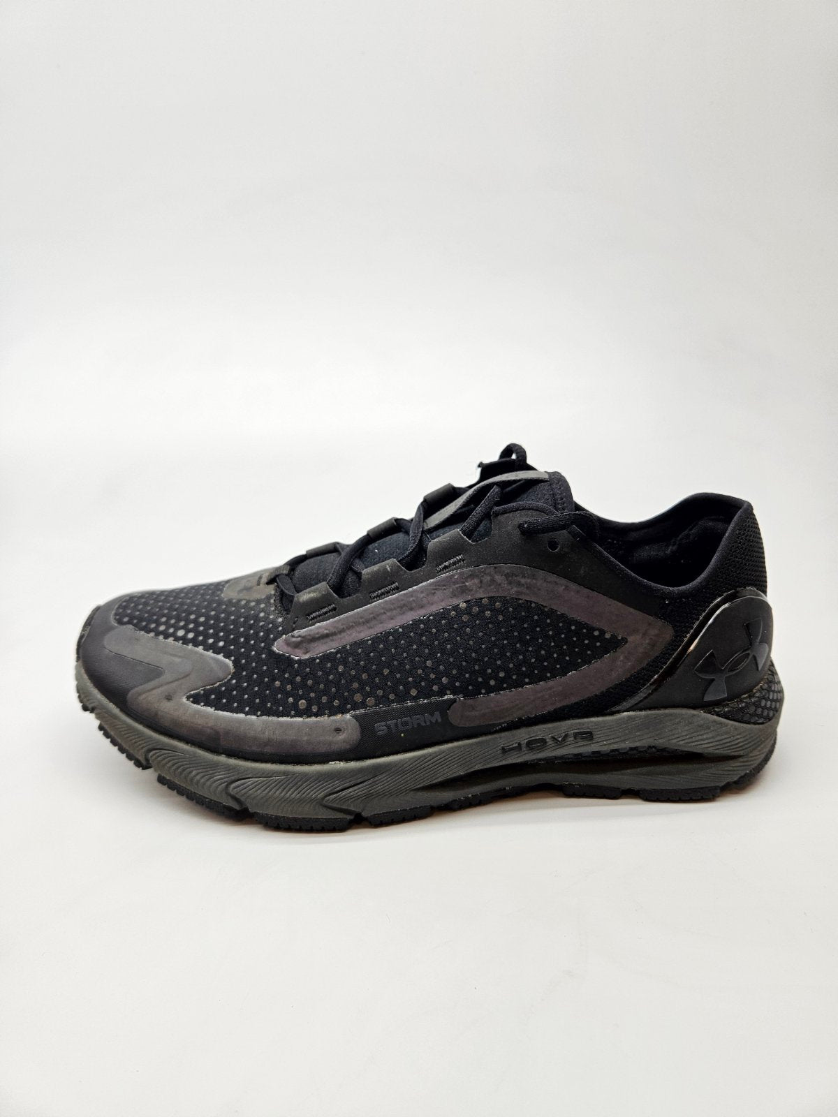 UNDER ARMOUR NOVI ORIGINAL PATIKI BR 40