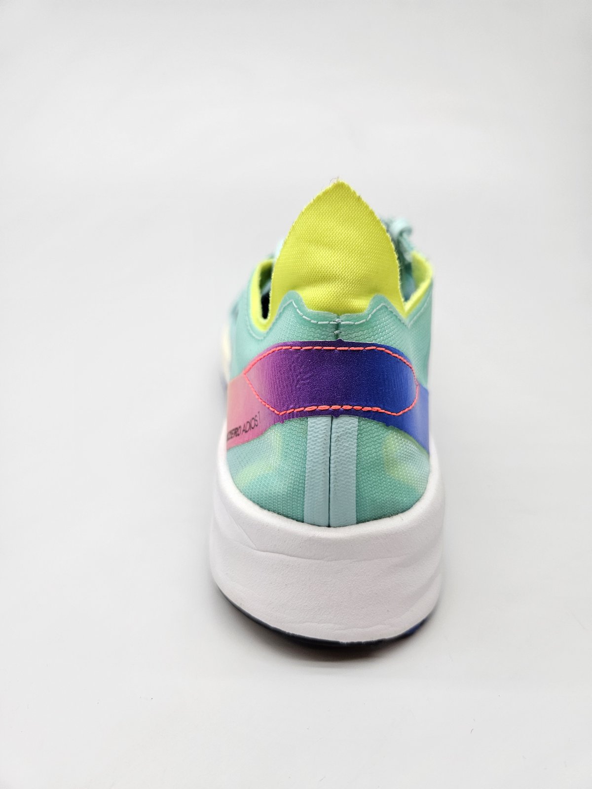 ADIDAS NOVI ORIGINAL PATIKI BR 39