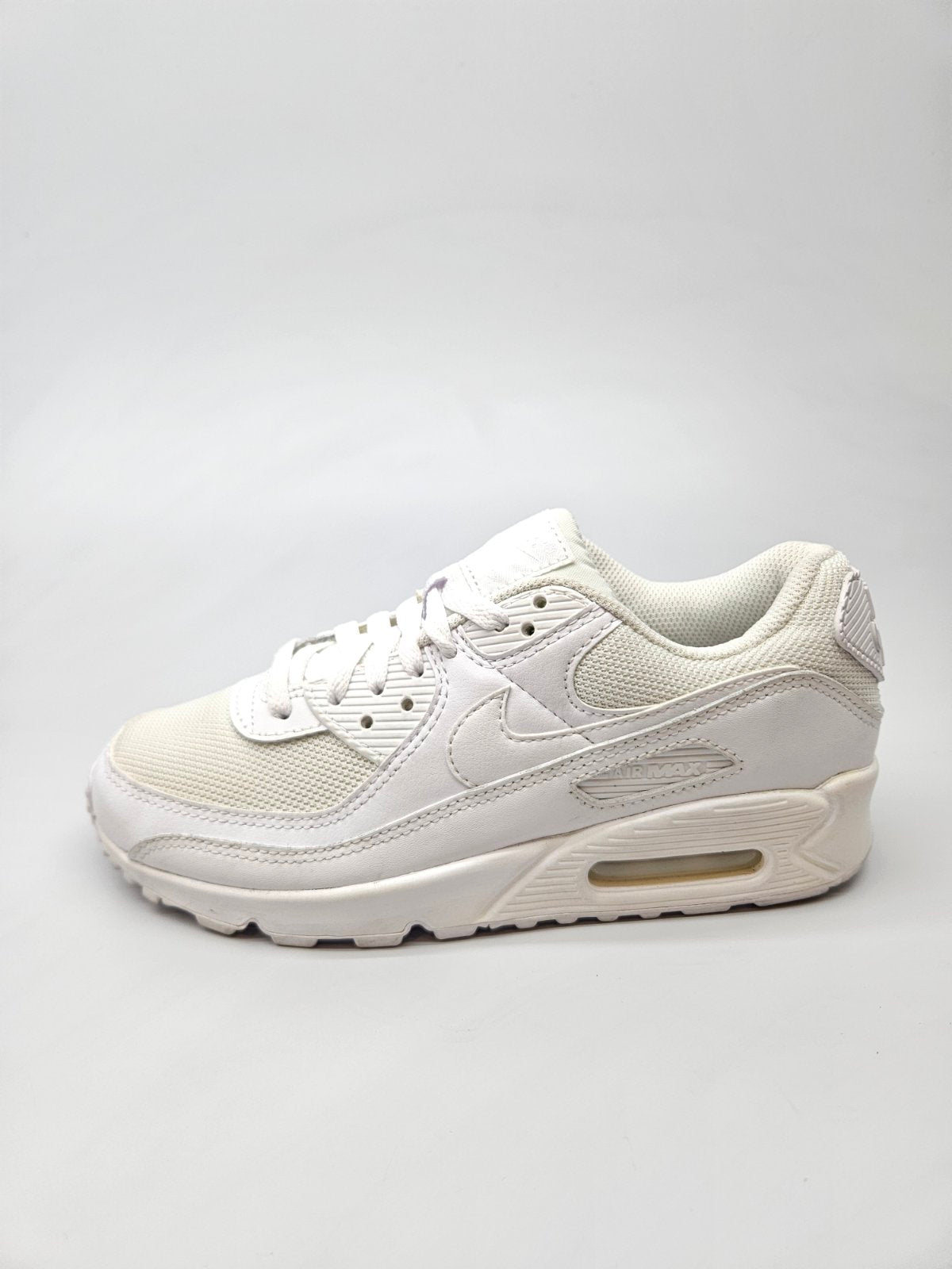 NIKE AIRMAX NOVI ORIGINAL PATIKI BR 38.5