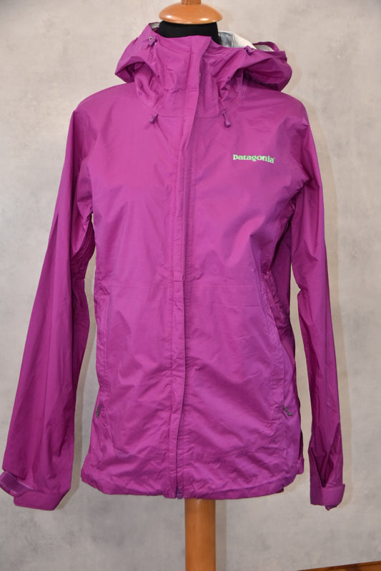 PATAGONIA VODOOTPORN ZENSKA JAKNA GOLEMINA M