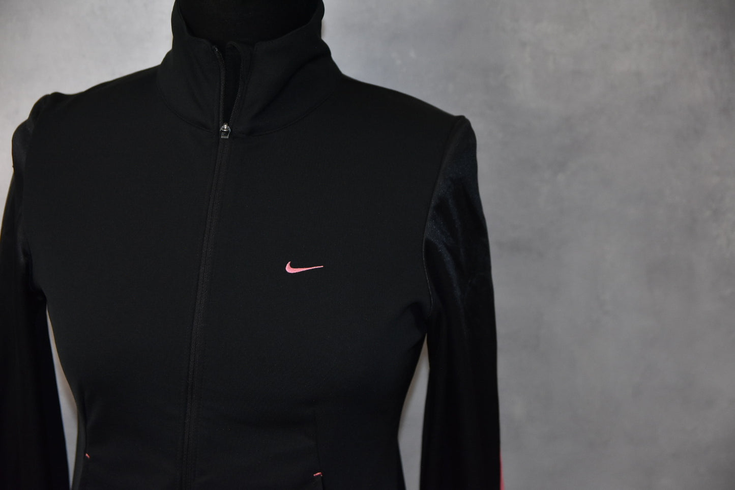 KOSTEM PËR FEMRA Nike SIZE S
