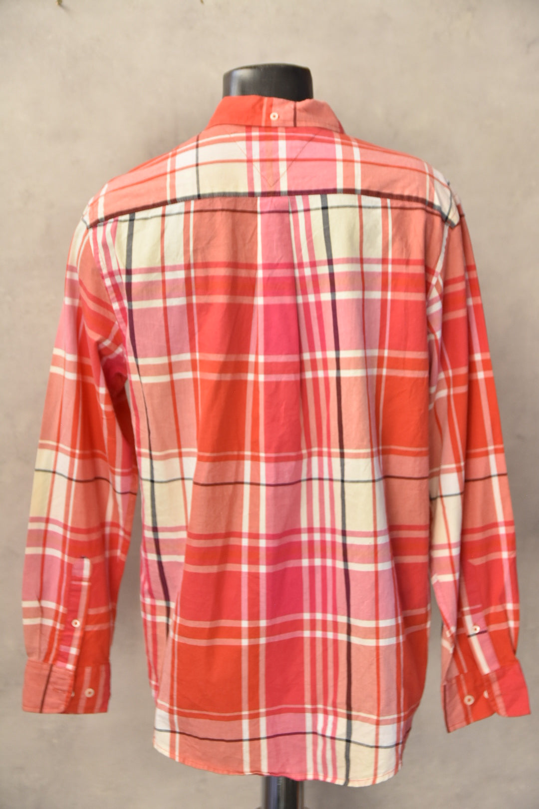 KËMISHA MASKA TOMMY HILFIGER MASKA M