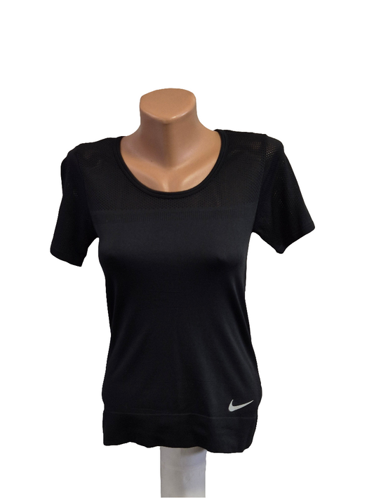 NIKE ZENSKA MAICA GOLEMINA XS