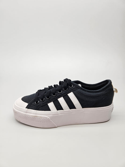 ADIDAS NOVI ORIGINAL PATIKI BR 40