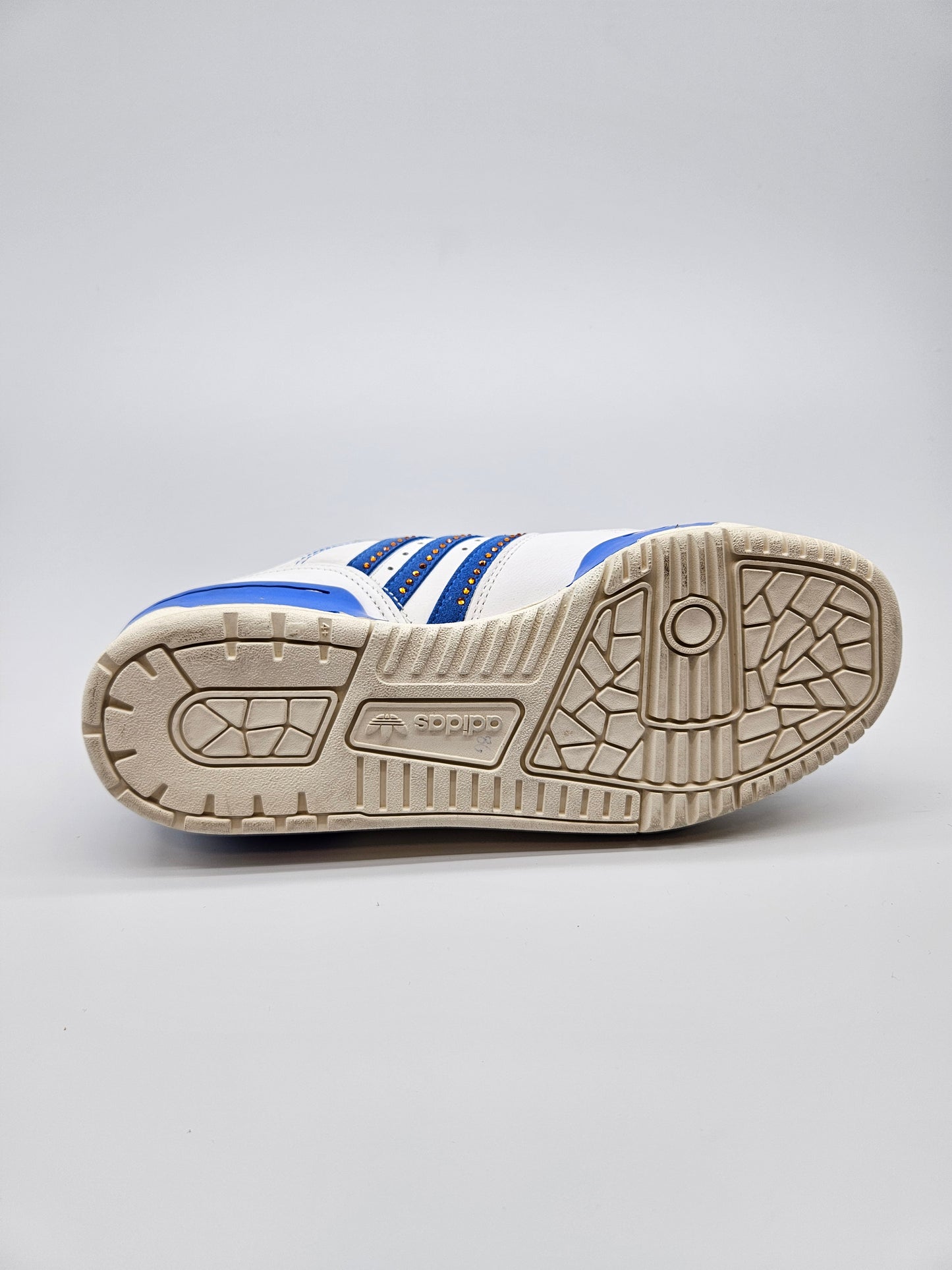 ADIDAS NOVI ORIGINAL PATIKI BR 37