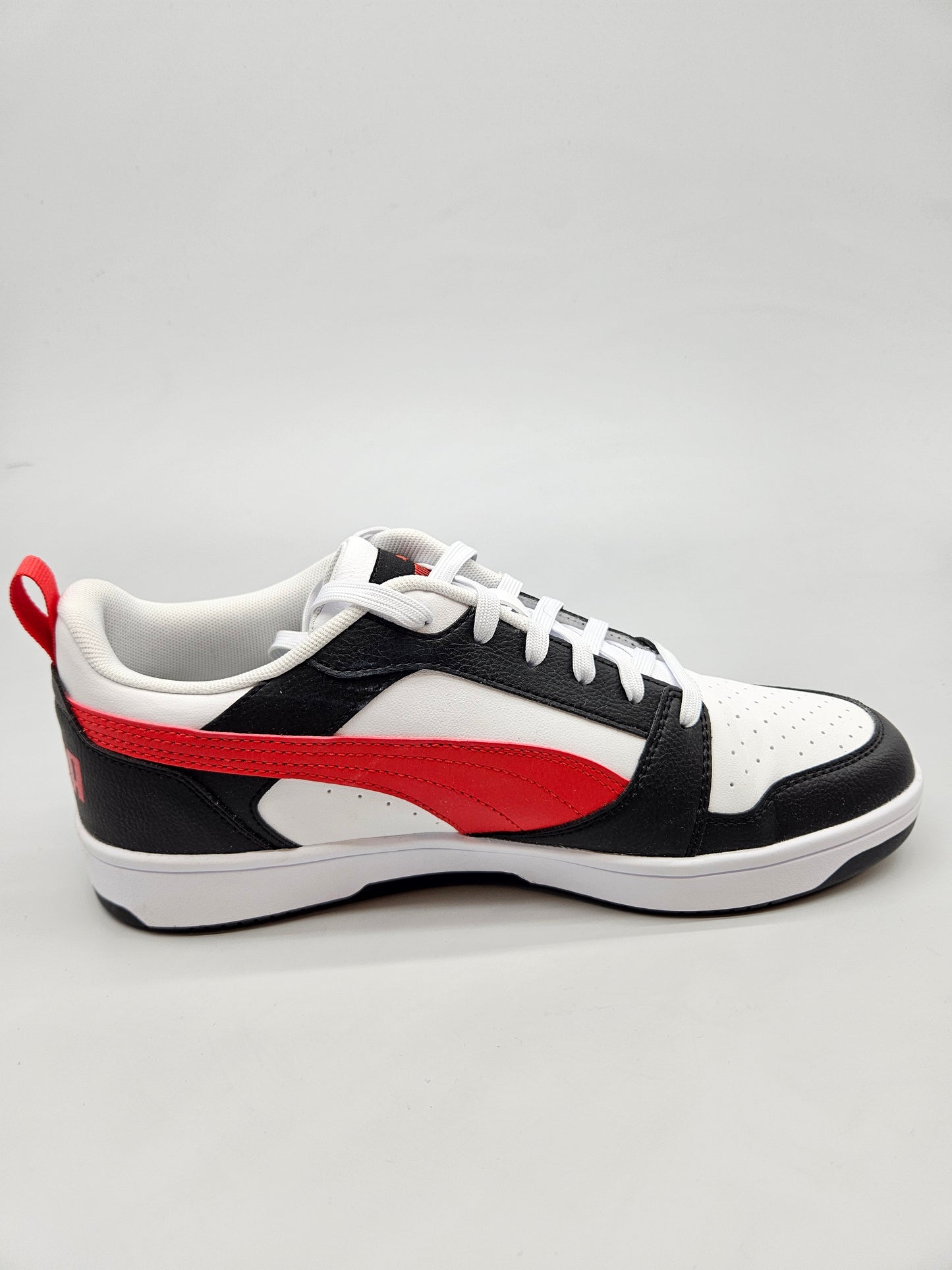 PUMA NOVI ORIGINAL PATIKI BR 44
