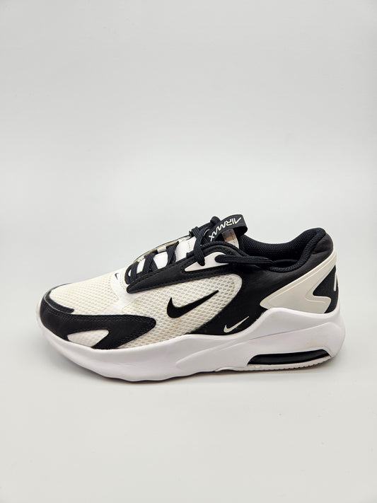 NIKE ORIGINAL PATIKI 38.5