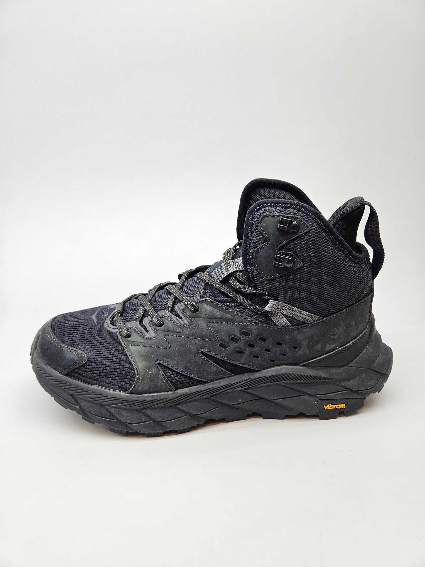 HOKA VIBRAM NOVI ORIGINAL PATIKI BR 42.5