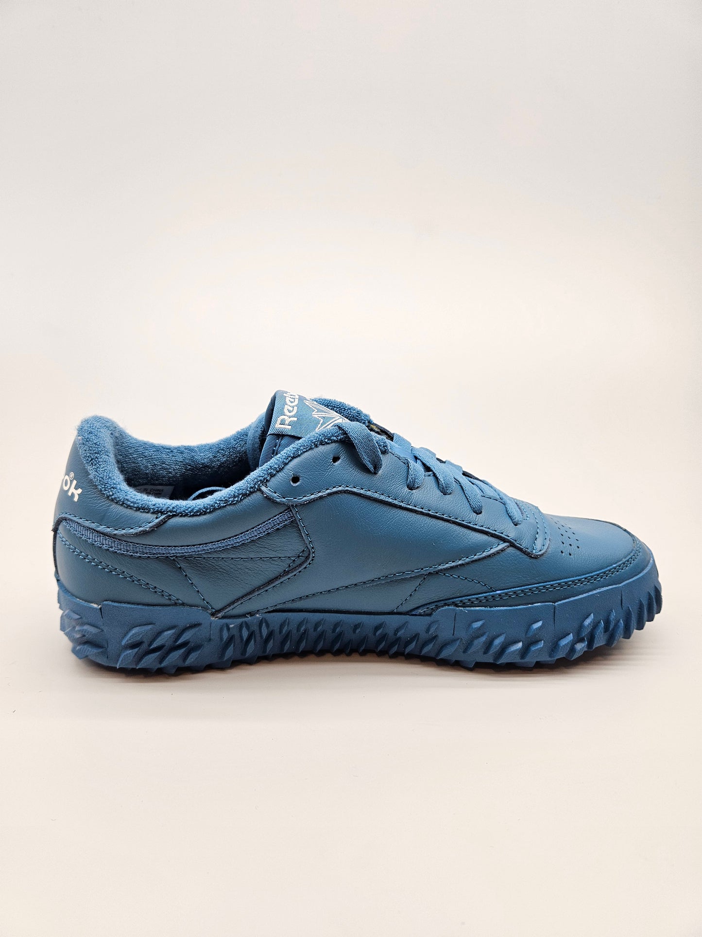 REEBOK VIBRAM NOVI ORIGINAL PATIKI BR 38.5