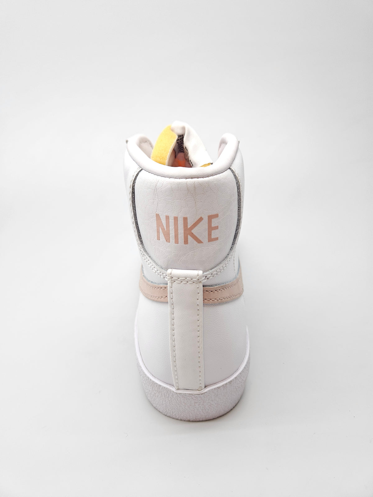 NIKE NOVI ORIGINAL PATIKI BR 39