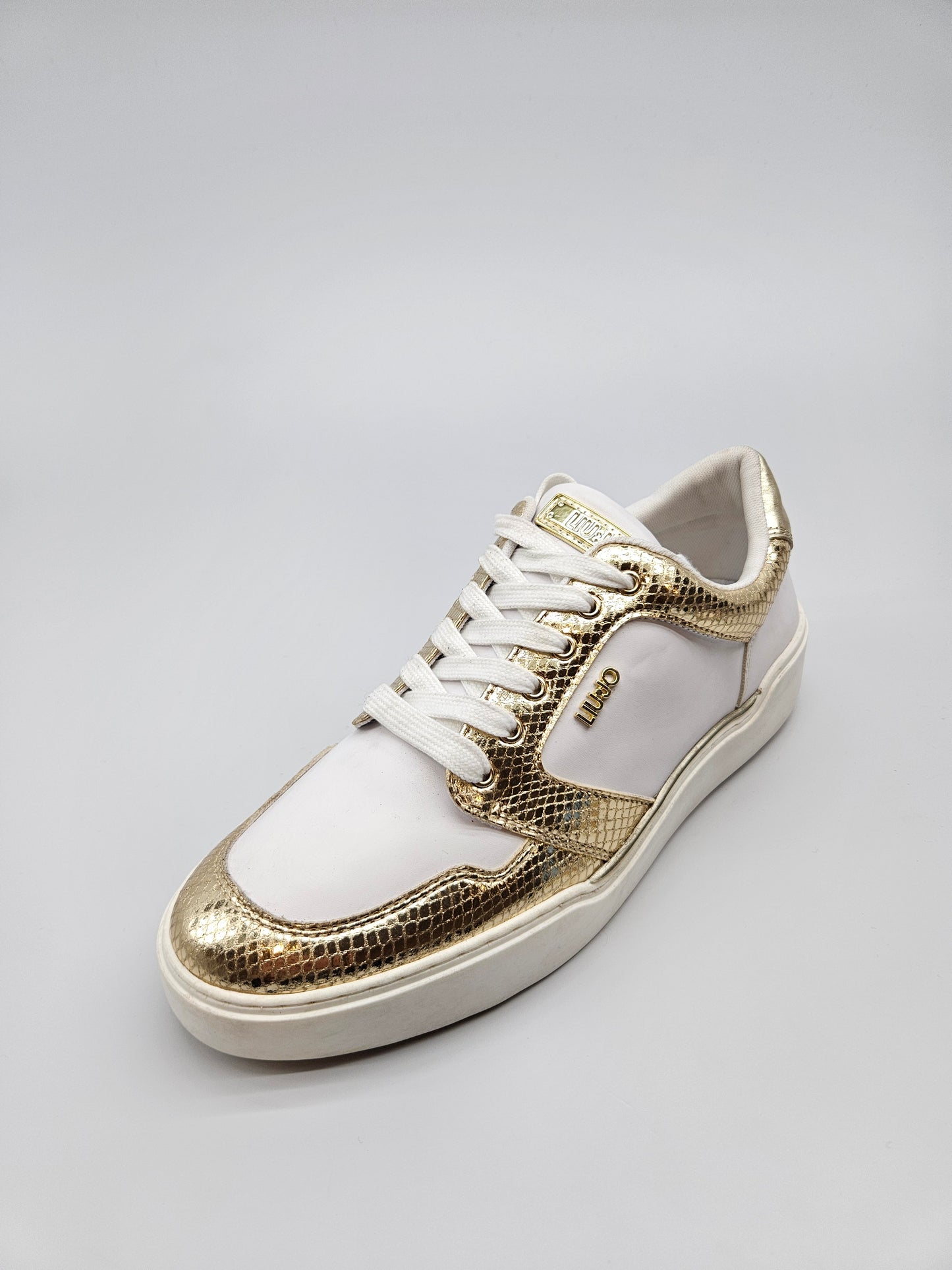 LIU JO NOVI ORIGINAL PATIKI BR 40