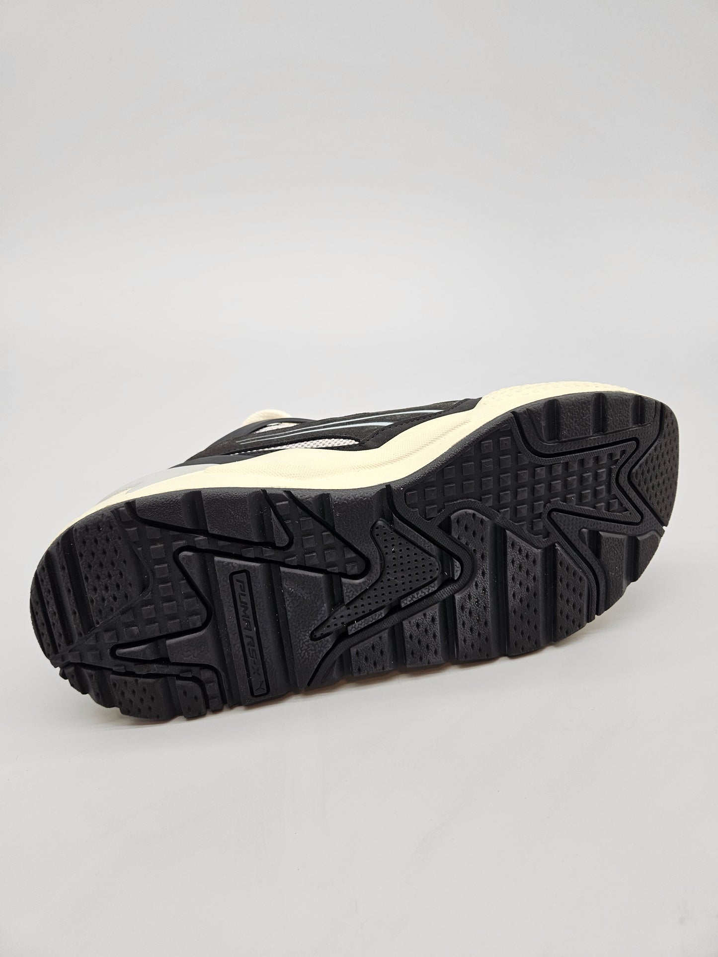 PUMA NOVI ORIGINAL PATIKI BR 40.5