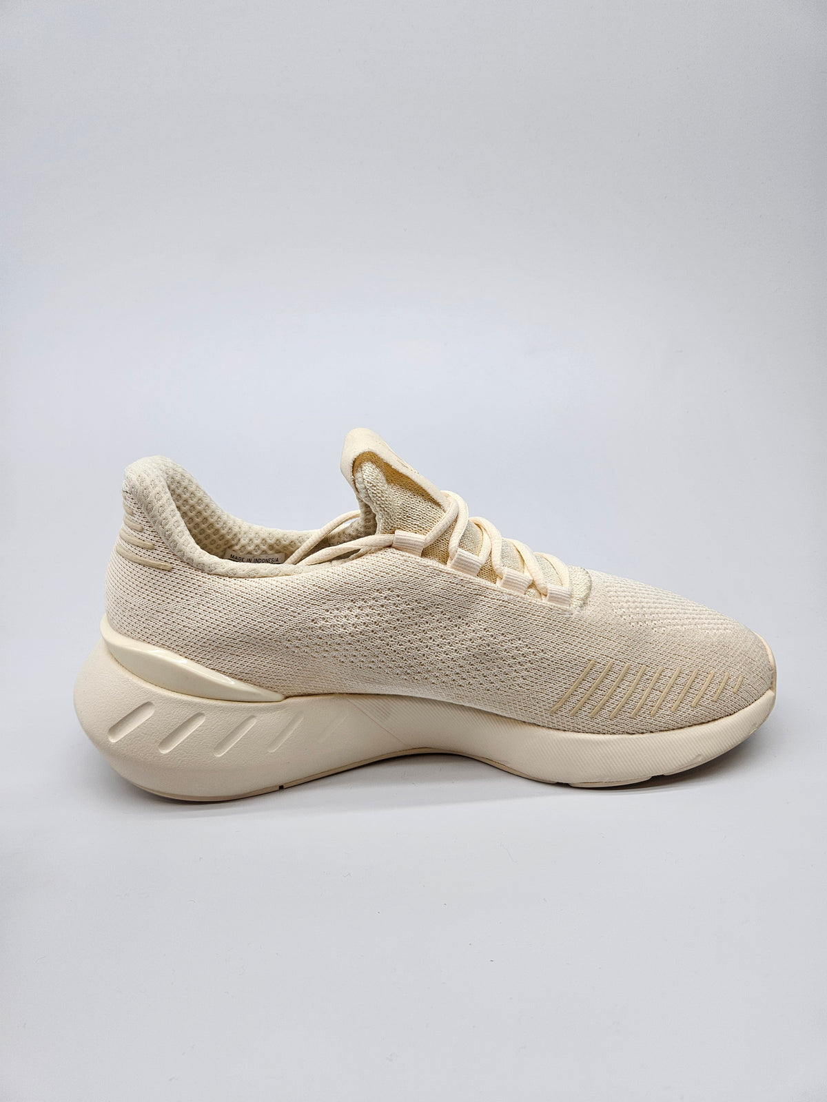 ADIDAS NOVI ORIGINAL PATIKI BR 40