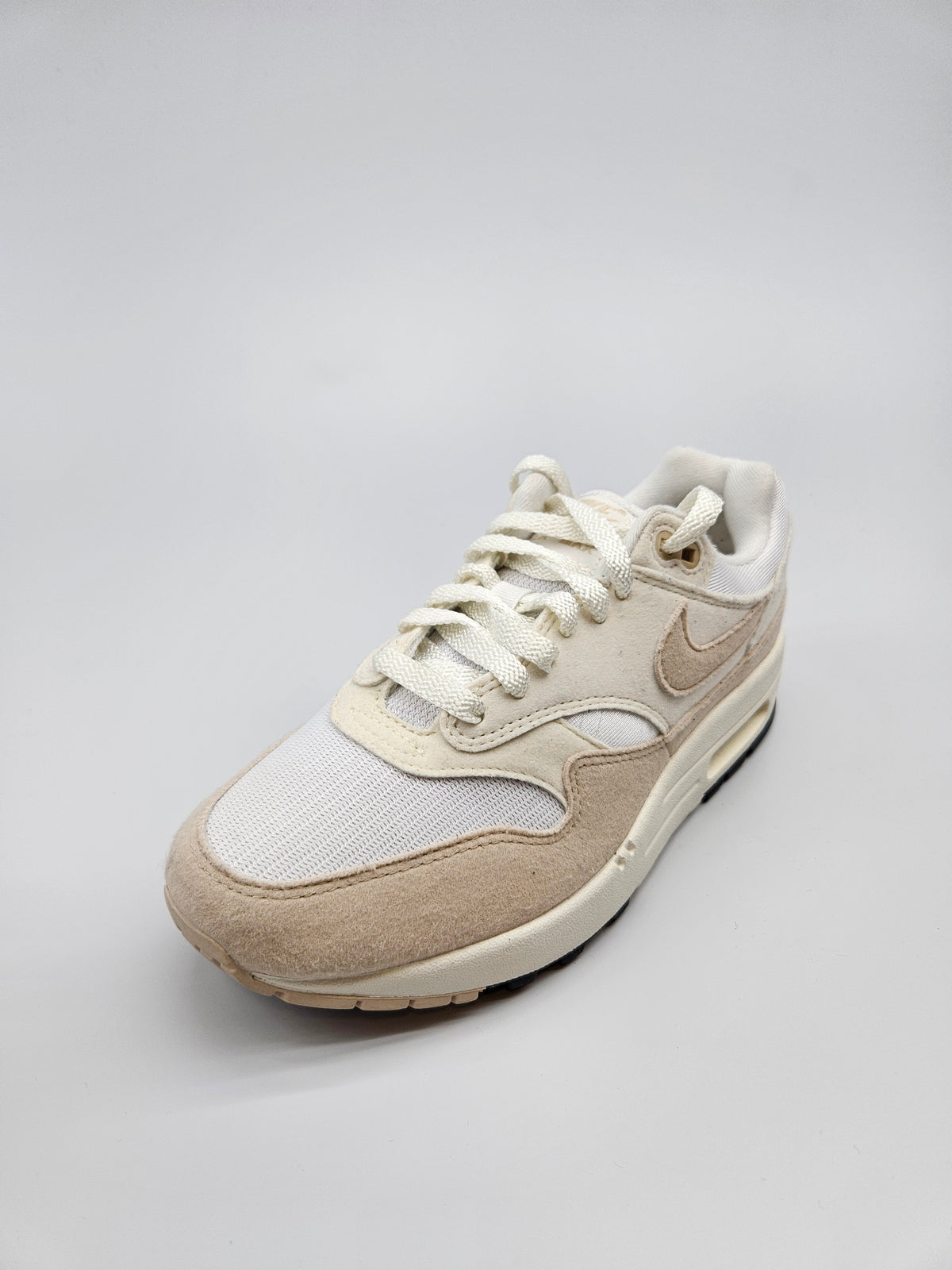 NIKE AIRMAX NOVI ORIGINAL PATIKI 38