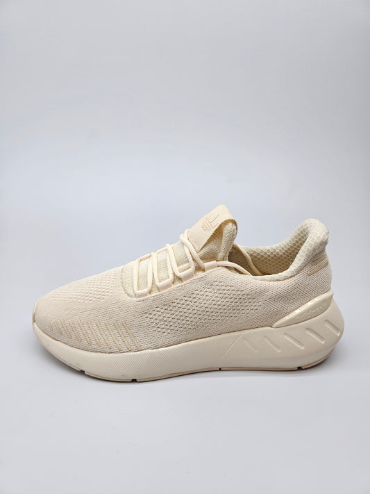 ADIDAS NOVI ORIGINAL PATIKI BR 40